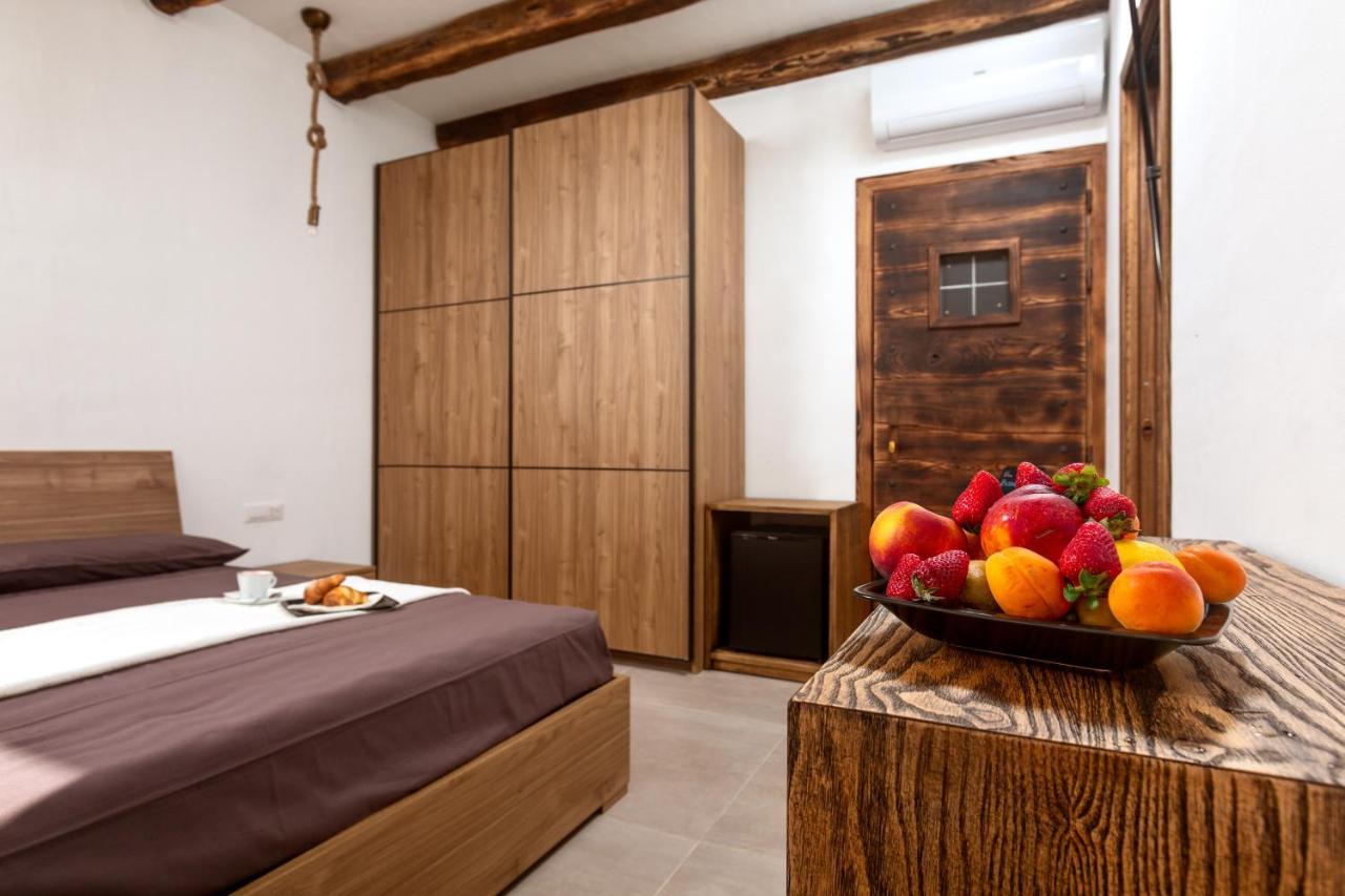 Il Busciolotto Hotel Санта Тереза Галура Екстериор снимка