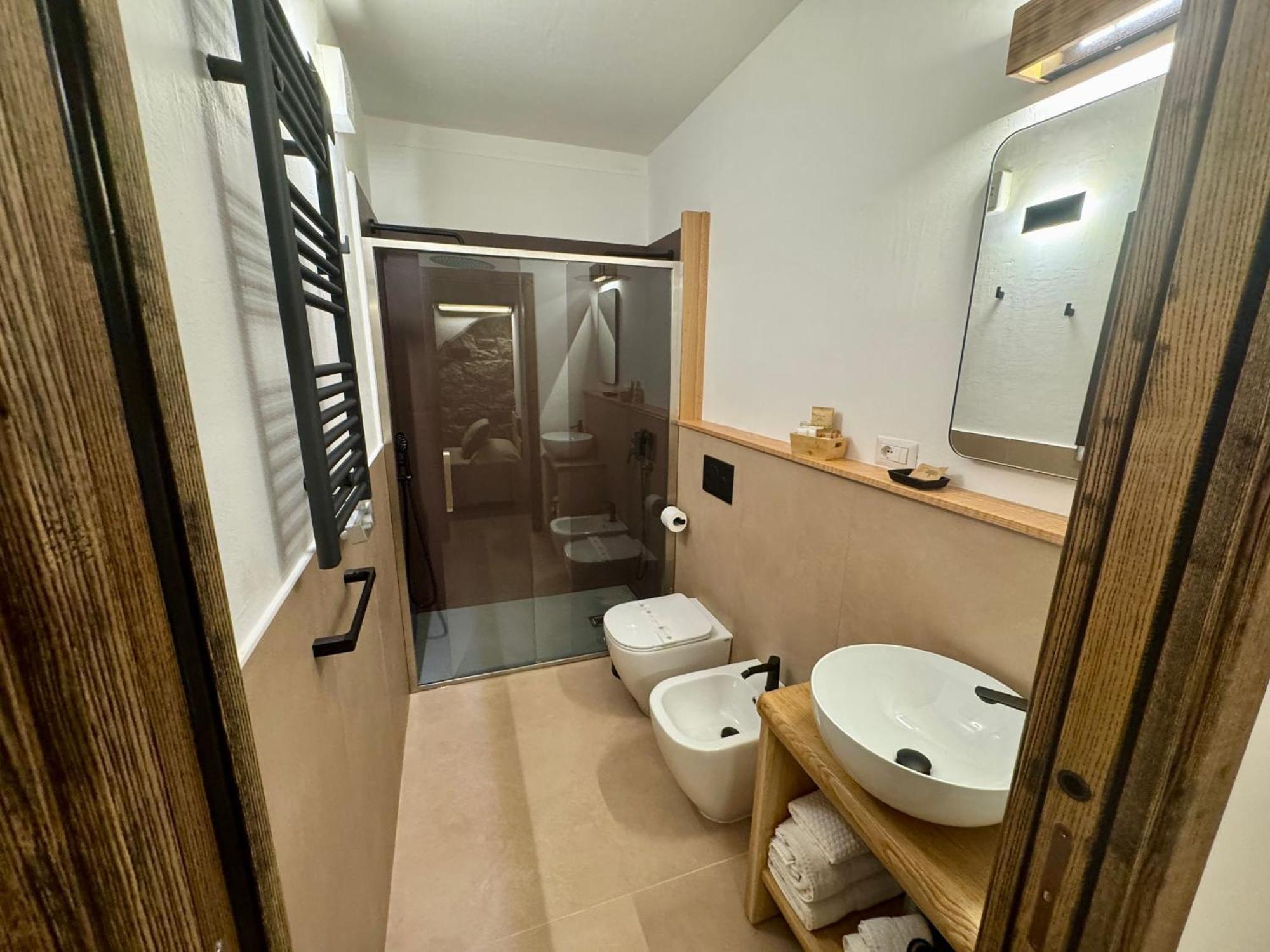 Il Busciolotto Hotel Санта Тереза Галура Екстериор снимка